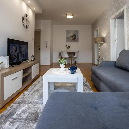 Apartment Hemera