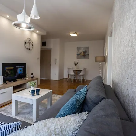 Apartment Hemera